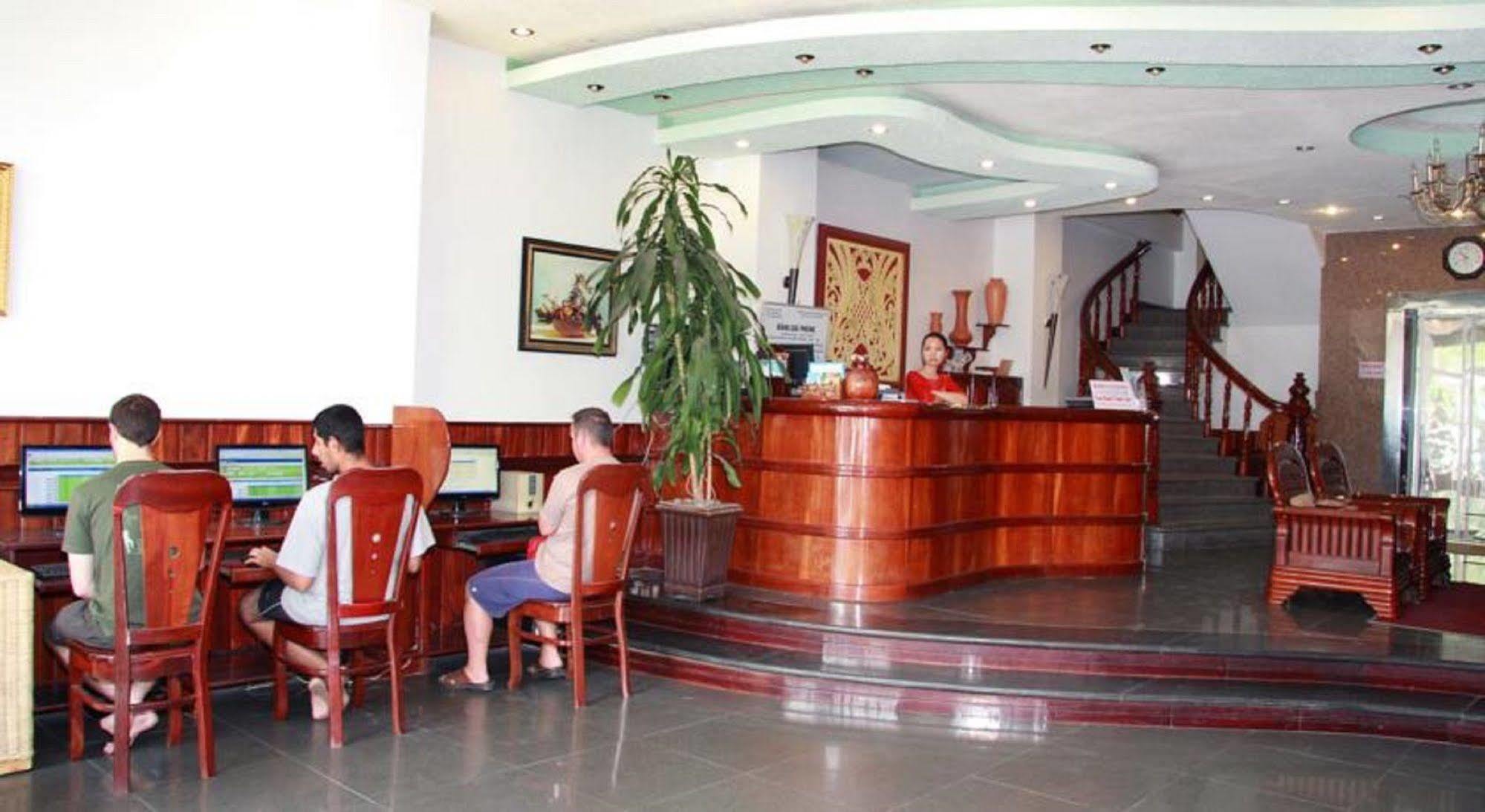 La Suisse Hotel Nha Trang Bagian luar foto