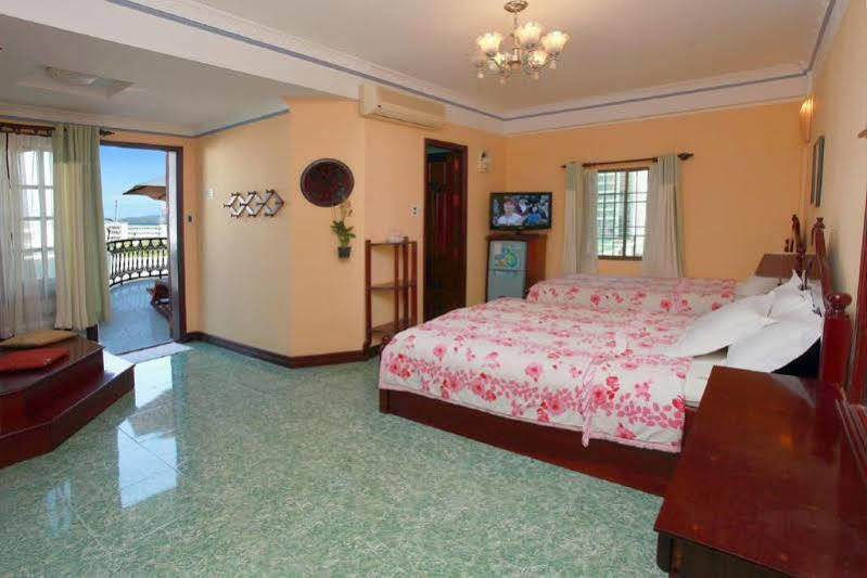La Suisse Hotel Nha Trang Bagian luar foto